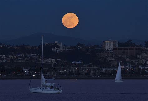 Moonrise in san diego tonight. Photo by Chris Stone. San Diegans should look up Wednesday night to see a “super blue moon” and nearby the ringed planet Saturn. The moon will be full at 6:36 p.m., according to NASA, and will ... 