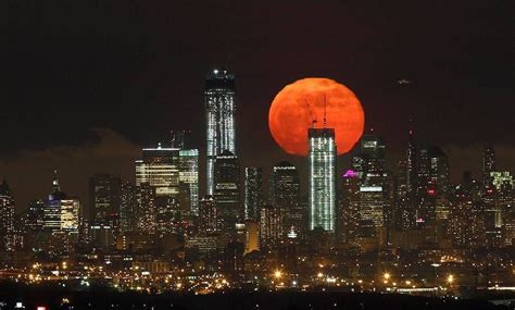 Moonrise today nyc. 261°W Day length today: 11h 19m 32s (Oct 11, 2023) 2 minutes, 38 seconds shorter than yesterday (Oct 10, 2023) 2 hours, 4 minutes longer than winter solstice (Dec 21, 2022) 3 hours, 46 minutes shorter than summer solstice (Jun 21, 2023) The Sun's altitude in New York today. 