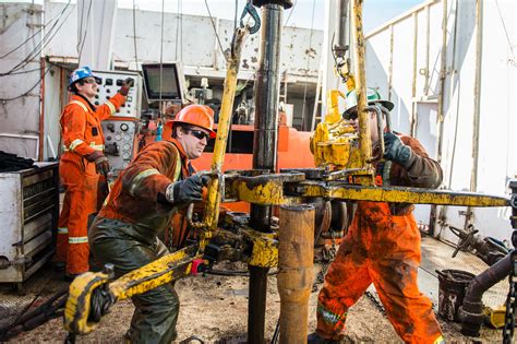 More oil and gas workers make the jump to clean energy