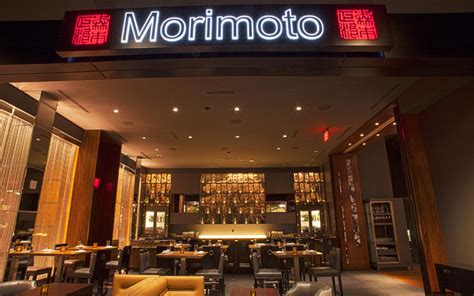 Morimoto's las vegas. Nov 2, 2016 · Masaharu Morimoto unleashed his very first restaurant in Las Vegas, and now guests are getting their first tastes of the Iron Chef America star’s sushi and Japanese fare at his restaurant at the ... 