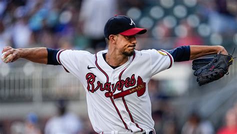 Morton strikes out 10, leaves Yankees with losing record as Braves cap sweep with 2-0 win
