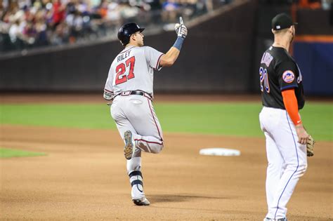 Morton untouched despite career-high 7 walks as the Braves beat the Mets again, 7-0