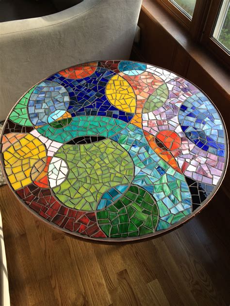 Mosaic Pattern Circle Tails