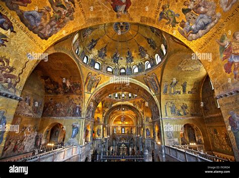 Mosaici non compresi negli spaccati geometrici nell'interno della basilica di san marco in venezia. - Citation 560 type rating manual flight safety.