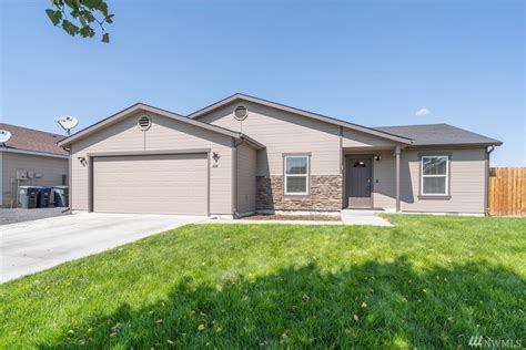 Moses lake houses for sale. Homes for sale in Moses Lake, WA with lake view. 57. Homes. Brokered by Brantley Christianson RE LLC. new - 2 hours ago. tour available. House for sale. $899,000. 5 bed; 3.5 bath; 4,326 sqft 4,326 ... 