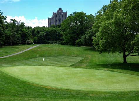 Mosholu golf course. Mosholu Golf Course is known as one of the best moderately sized courses in the state, the 9-hole course is ideal for any age group and skill set. 