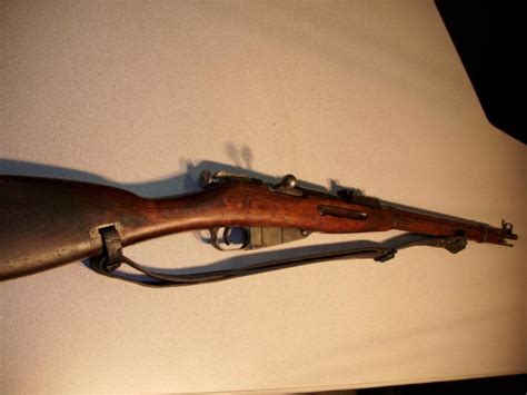 Re: Mosin Nagant - Remington. by fgd135 » Fri May 30, 2008 3:27 am. Remington restarted serial numbers at #1 beginning every year of production, 1916, 1917 and 1918, as did the Russian factories making the M1891 pattern, so your rifle could fall in any of those years, check the date. Yes, it is possible that a worker took a rifle home.