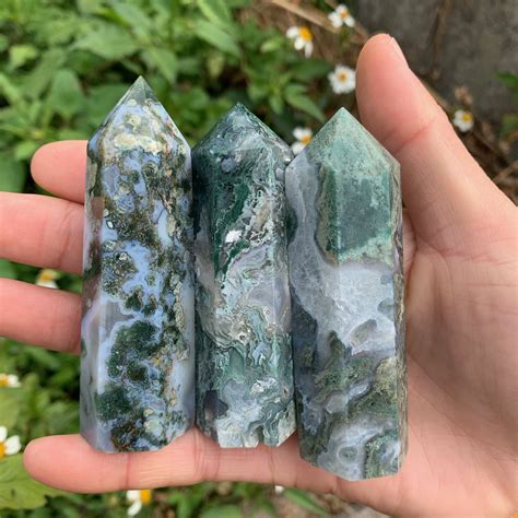 Moss agate hardness. Jun 14, 2022 · One of moss agate’s properties is the fact that it is a fairly hard stone. It rates at a score of 7 on the Mohs Scale (top is 10). If you have a moss agate stone, it’s best to keep it away from other stones, as the hardness of the agate may scratch the softer stones and damage them. 