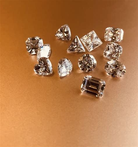 Most Popular Diamond Shapes for Engag…