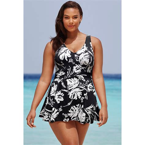 Most flattering swimsuits. If your bottom and top are very different sizes, a tankini top and separate bottoms can be a great choice since the top and bottom can be purchased separately in different sizes. They also provide great coverage. High-waisted bottoms and v-neck suits can be comfortable and flattering for two-piece suits. 