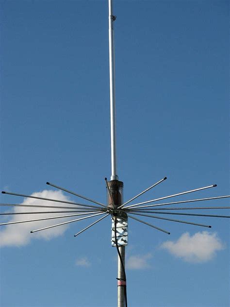 The Maco V 5/8 is an omni-directional vertical ground plane antenna made of aircraft alloy 6063-T5 aluminum tubing with .050″ wall thickness. The antennas are manufactured here in the USA. The ground plane style of vertical antennas utilize radials that extend out from the base of the assembly to help lower the angle of radiation.. 