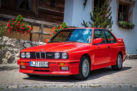 Most reliable bmw model. Sep 12, 2023 · Here is a list of the most reliable BMWs, from least reliable to most reliable. 15. BMW 1 Series (F40) The BMW 1 Series had a significant redesign in 2019. Previously, the 1 Series was one of the only rear-wheel-drive hatchbacks on the market; however, the F40 model introduced the first front-wheel-drive 1 Series. 