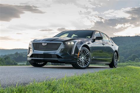 Most reliable luxury vehicles. The J.D. Power 2023 U.S. Vehicle Dependability StudySM (VDS), released today, reports an industry average of 186 problems per 100 (PP100) vehicles, an improvement of 6 PP100 from 2022. The study examines how 2020 model-year vehicles are currently performing in terms of quality, component replacement and appeal—including those vehicles with new … 