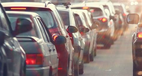 Most workers hit the roads to commute as costs increase