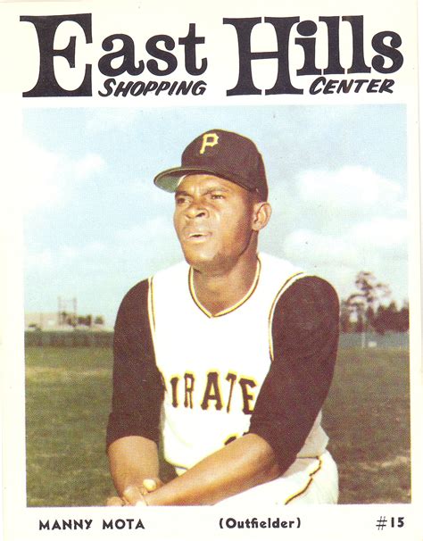 Mota graduated in history from