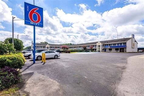 Motel 6 Anniston Al, Oxford HotelsCombined