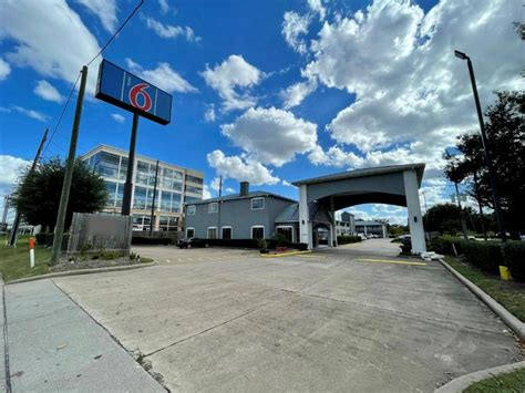 Motel 6 Houston, TX - I-10 West - ReservationDesk.com