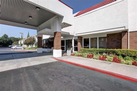 Motel 6 Irvine - Orange County Airport, Santa Ana: Info, Photos ...