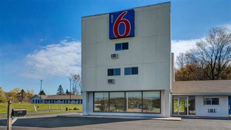 Motel 6 Bellville, OH, Bellville - Reserva amb el millor preu garantit! A Booking.com t'esperen 164 comentaris i 45 fotos. ... Motel 6 Bellville, OH, Bellville ... . 