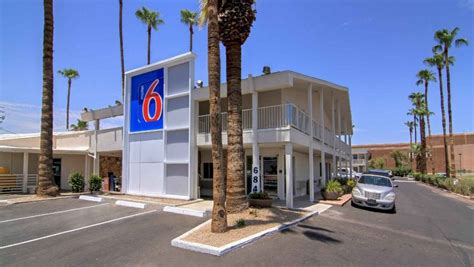Individual Reservations - Guarantee & Cancelation Policies. Reservations can be made for all Motel 6 locations by calling our Reservations Center at 800-4 Motel 6 (800-466-8356) or online at the website www.motel6.com. Voice reservations are also provided in Spanish at 1-877-467-7224.. 