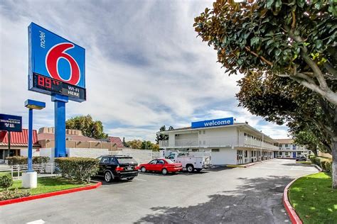 Motel 6-Santa Clara, CA, Santa Clara – Pesan dengan Jaminan Harga Terbaik! 218 ulasan dan 45 foto menanti di Booking.com.