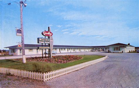 Motels near Highfield Square Moncton NB YellowPages.ca™