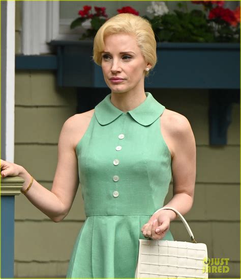 Mothers instinct jessica chastain. Jun 11, 2022 · Anne Hathaway and Jessica Chastain rocked 1960s chic on the set of their latest project, Mother's Instinct. Anne, 39, wore a white strappy t-shirt, red and white knee-length skirt and flip flops ... 