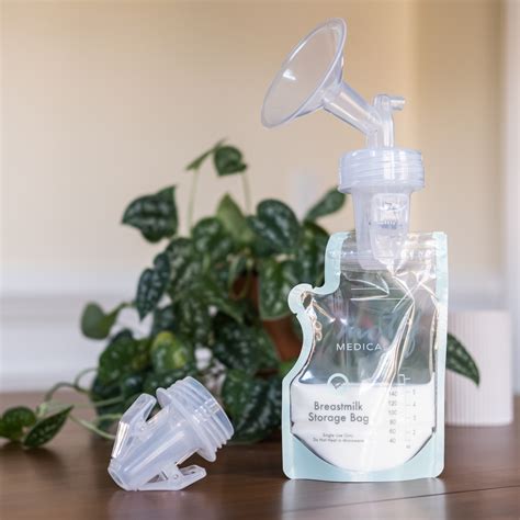 Motif Pump-to-Bag Adapter - Aeroflow Breastpumps