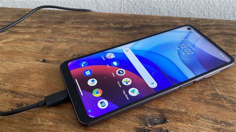 Moto g power review. The Moto G Power features a Snapdragon 665 processor, 4GB of RAM, and has 64GB of internal storage. The processor is new this year, and we’ve seen it in a lot of mid-range phones. To get a good … 