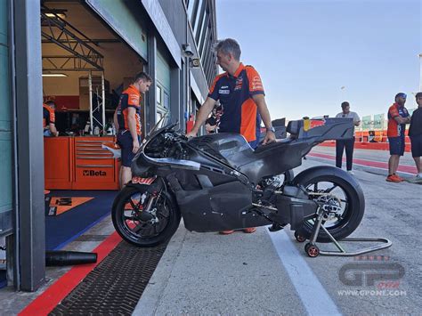 MotoGP Test &Aacute;lvaro Bautista : A 1,5 seconde du record sans attaquer le chrono ! 