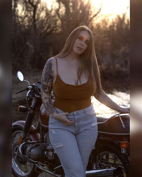 Motolust_Girl Onlyfans Leaked +18 104 Vids