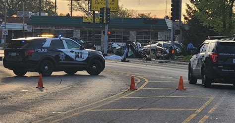 Motorcyclist dies, 2 injured after crash in Joliet