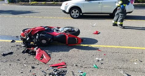Motorcyclist dies after 3-vehicle crash in San Fernando Valley