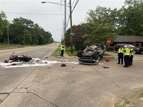 Motorcyclist killed in crash along Route 41 in Lake Forest