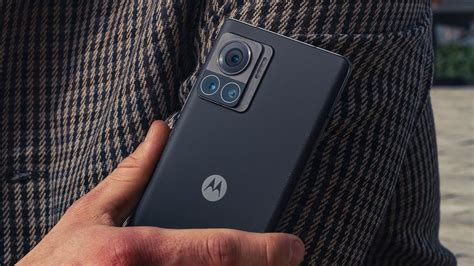 Motorola Edge 30 Ultra is first to offer 200MP camera and 125W fast charging Tom s Guide
