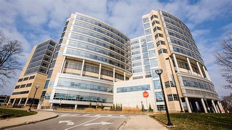 Motts childrens hospital. C.S. Mott Children’s Hospital was ranked No. 1 in Michigan and was first in every specialty it was evaluated in. The hospital also tied for third best children’s hospital in the Midwest region ... 