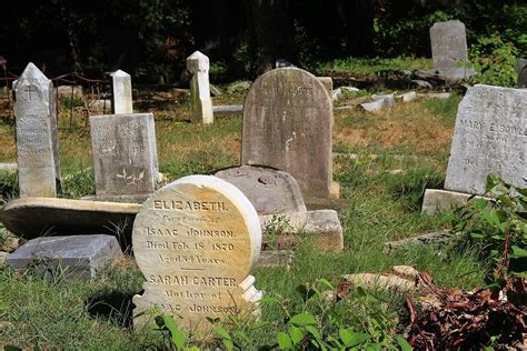 Mount Zion Cemetery, a O