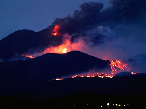 Mount etna volcano eruption. Etna is one of Europe’s most active volcanoes and frequently erupts, but larger eruptions can cause ash clouds that are disruptive and dangerous for air traffic. Here’s everything you need to ... 