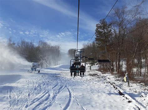 Mount southington southington connecticut. Jan 6, 2024 · One of the highlights of the 2023-24 season has to be the new triple chair lift at the main learning area at Mount Southington. Find out what's happening in Southington with free, real-time ... 