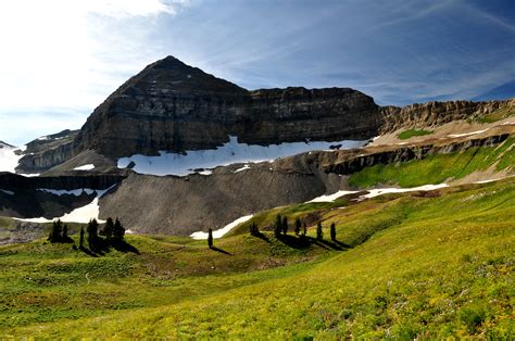 Mount timpanogos hike. Jul 7, 2020 · Aspen Trail to Timpanogos Summit. Stats: Distance – 15.7 miles roundtrip (0.9 less to Saddle) 10.3 to Emerald Lake. Approximate hiking time – 8-12 hours. Elevation gain – 5377 feet. Difficulty – Difficult. Trail – well maintained trail of dirt and rocks, narrow rocky trail at the end. Bathrooms – At the trailhead. Seasons to hike ... 