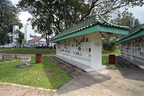 Mount vernon columbarium complex.  SINGAPORE: A new funeral parlour complex...