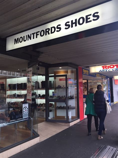 Mountfords - Shoe Shop in Camberwell, VIC