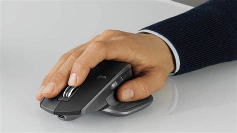 Mouse with thumb rest :: Hardware and Operating Systems