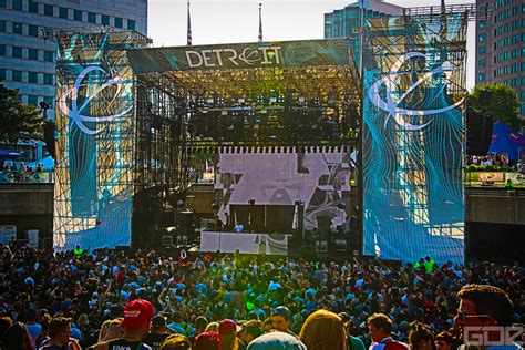 Movement electronic music festival. Jun 13, 2022 ... A dispatch from the 2022 Movement Electronic Music Festival in Detroit's Hart Plaza and the surrounding after-parties at clubs including ... 
