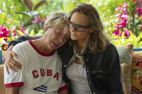 Movie Review: In ‘Nyad,’ Jodie Foster swims away with a showcase for Annette Bening