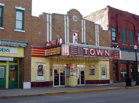 Movie Theaters around Chillicothe, IL - AARP