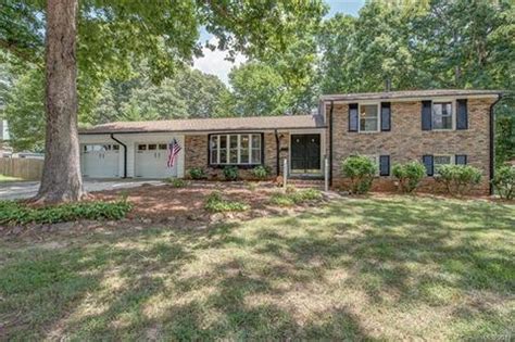 Movoto gastonia nc. 4116 Linwood Rd is a 3 beds, 1 bath, 1,572 Sqft house built in 1972 on a 0.64 Acre lot and located in Gastonia. View the property estimate, details, and search for more land and homes nearby on Movoto. 