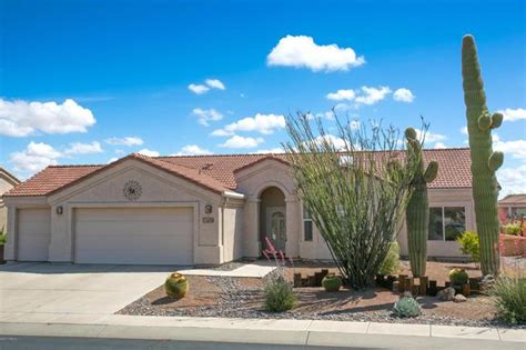 569 N Feke Ct, Green Valley, AZ 85614 is a Single Family Resident