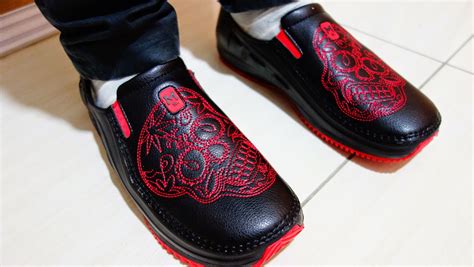 MOZO SKULL - SLIP RESISTANT Crocs Chef Shoes MEN'S Sz 13 Excellent - White Red C $106.82 Mozo GRIND Mens Black Canvas Slip Resistant M33839 Lace Up Work Comfort Shoes