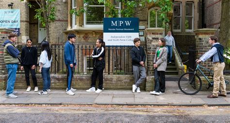 Mpw. Mander Portman Woodward, or MPW, is an independent college network based in London, Birmingham and Cambridge. Founded in 1973, it offers students an attractive and modern learning environment to study GCSEs, A-levels and university foundation courses. Nearly 1,000 students are enrolled across all three colleges, around a third of which are ... 
